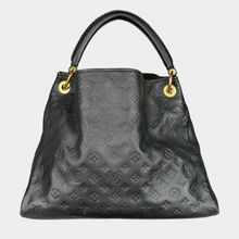 Louis Vuitton Artsy MM Hobo Bag