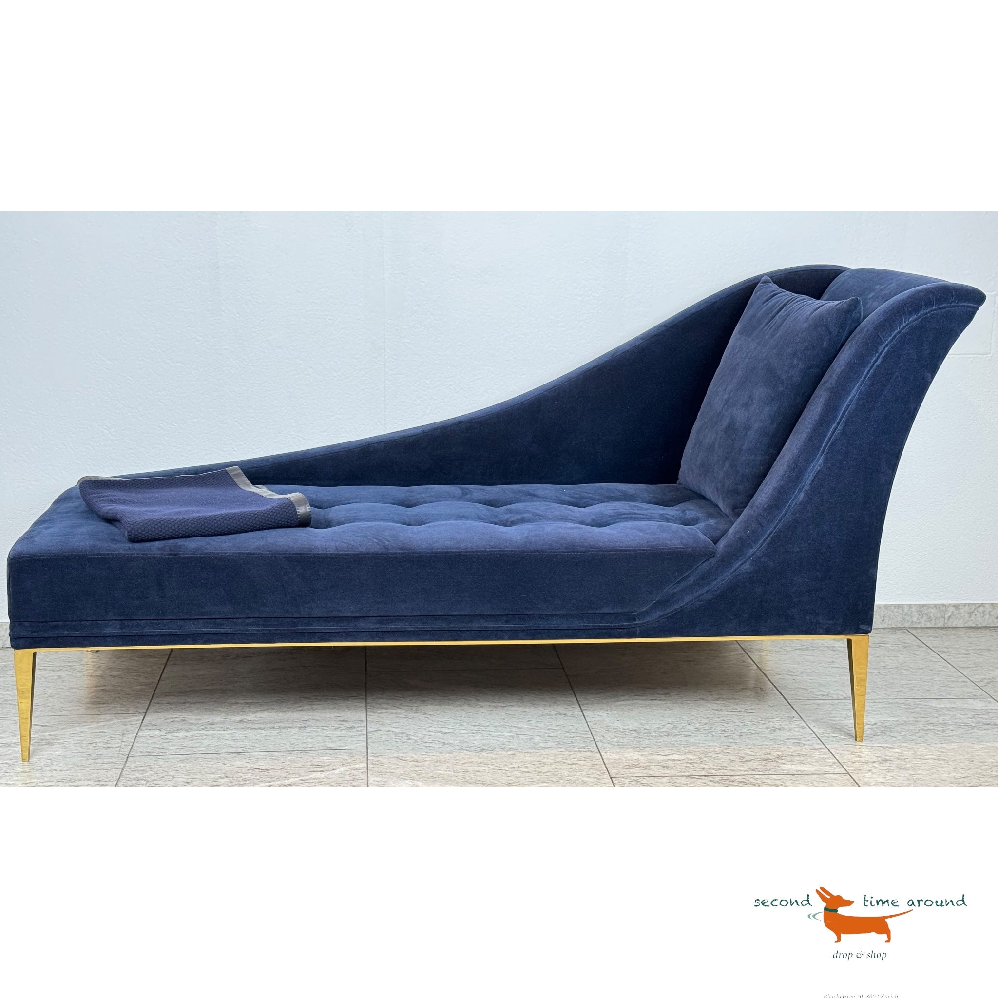 Envy Chaise by Koket