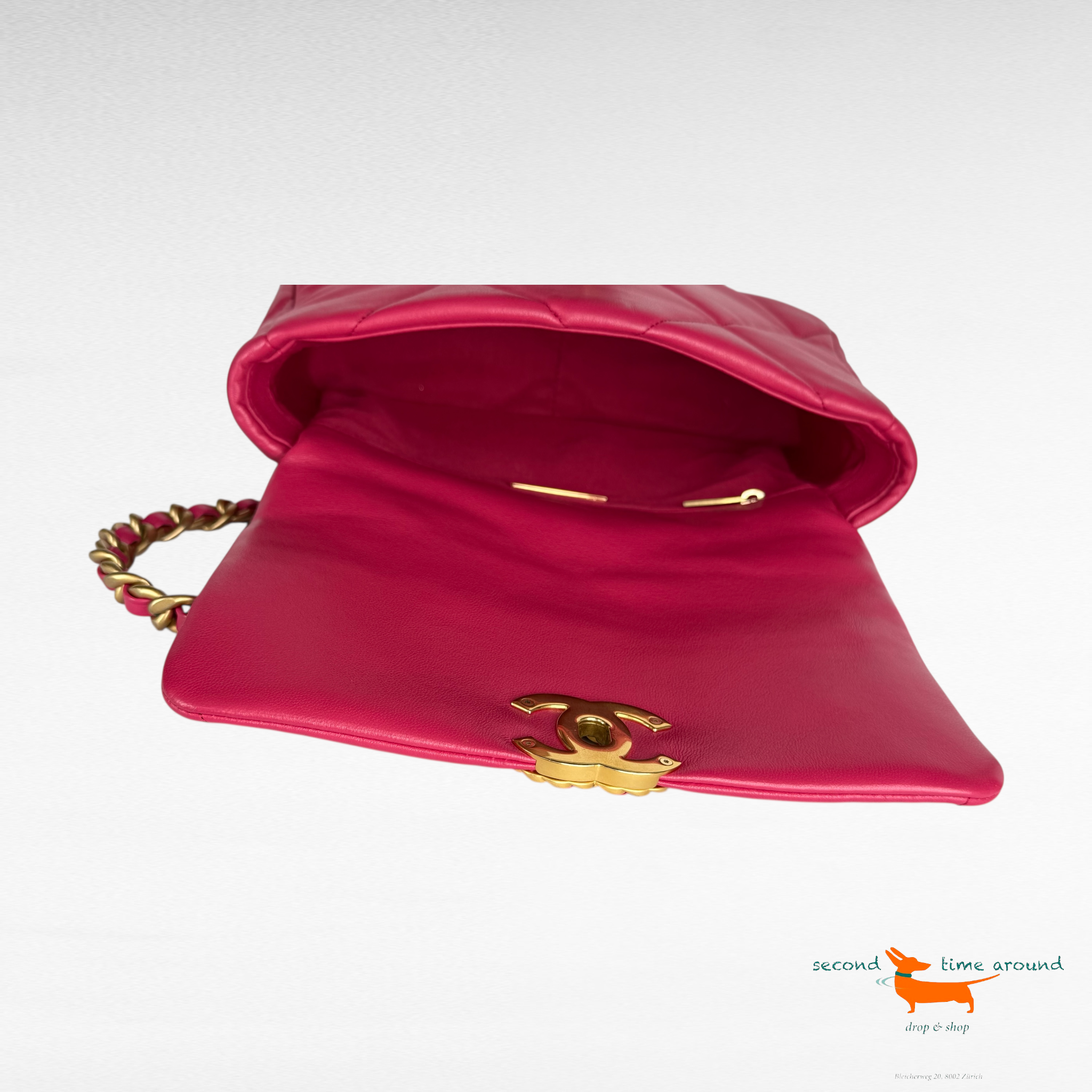 Chanel 19 Flip Bag