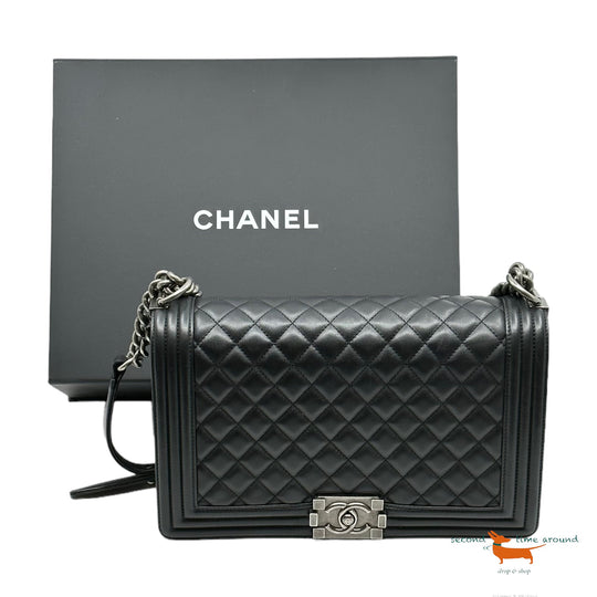 Chanel Boy Flap Quilted Calfskin Bag