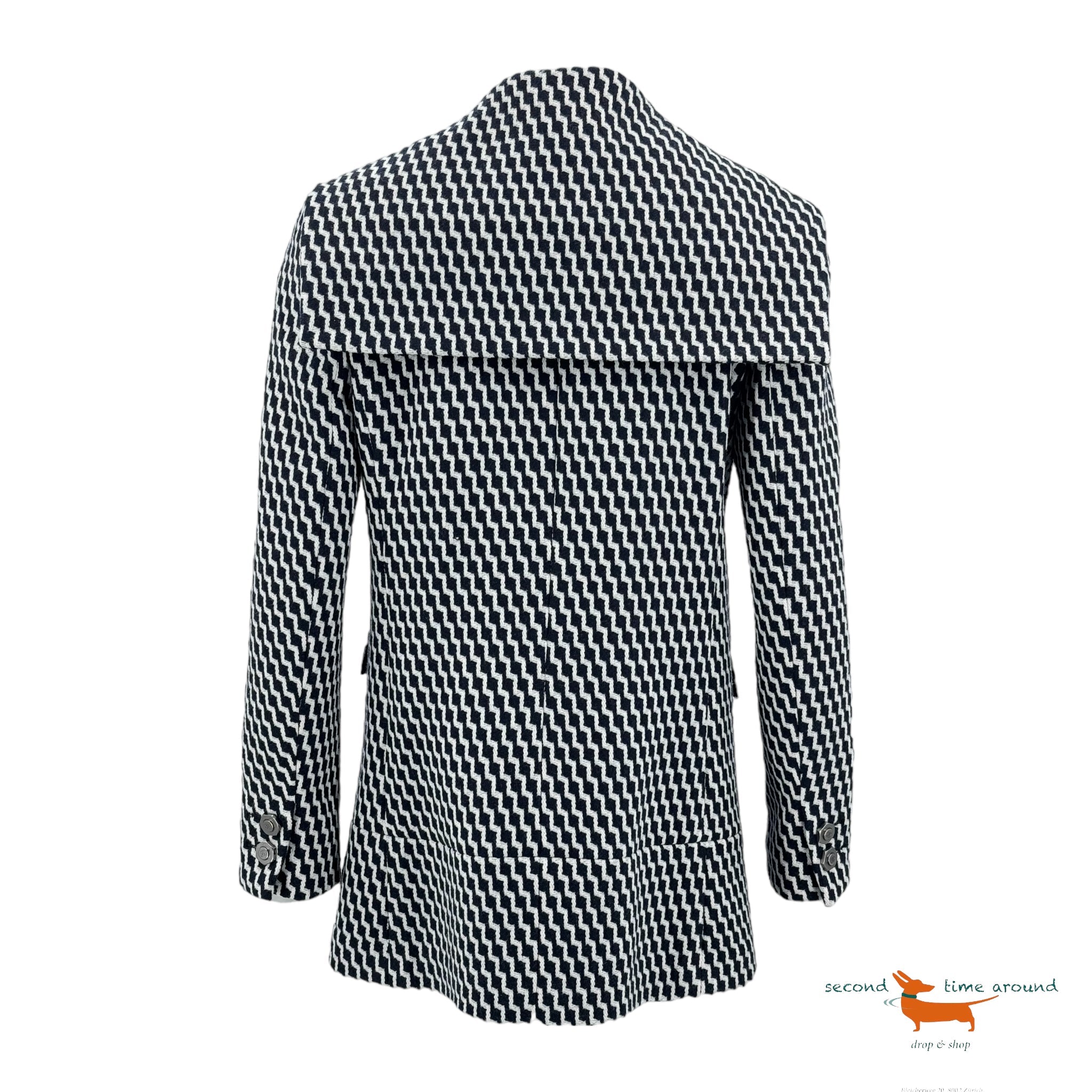 Chanel blue & white Wool
Hamburg Zigzag Peacoat Jacket