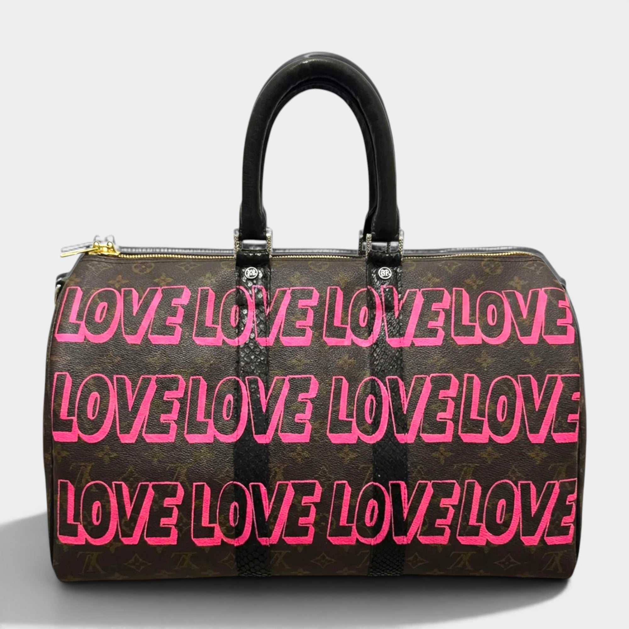 Philip Karto Louis Vuitton Love Keepal 45
