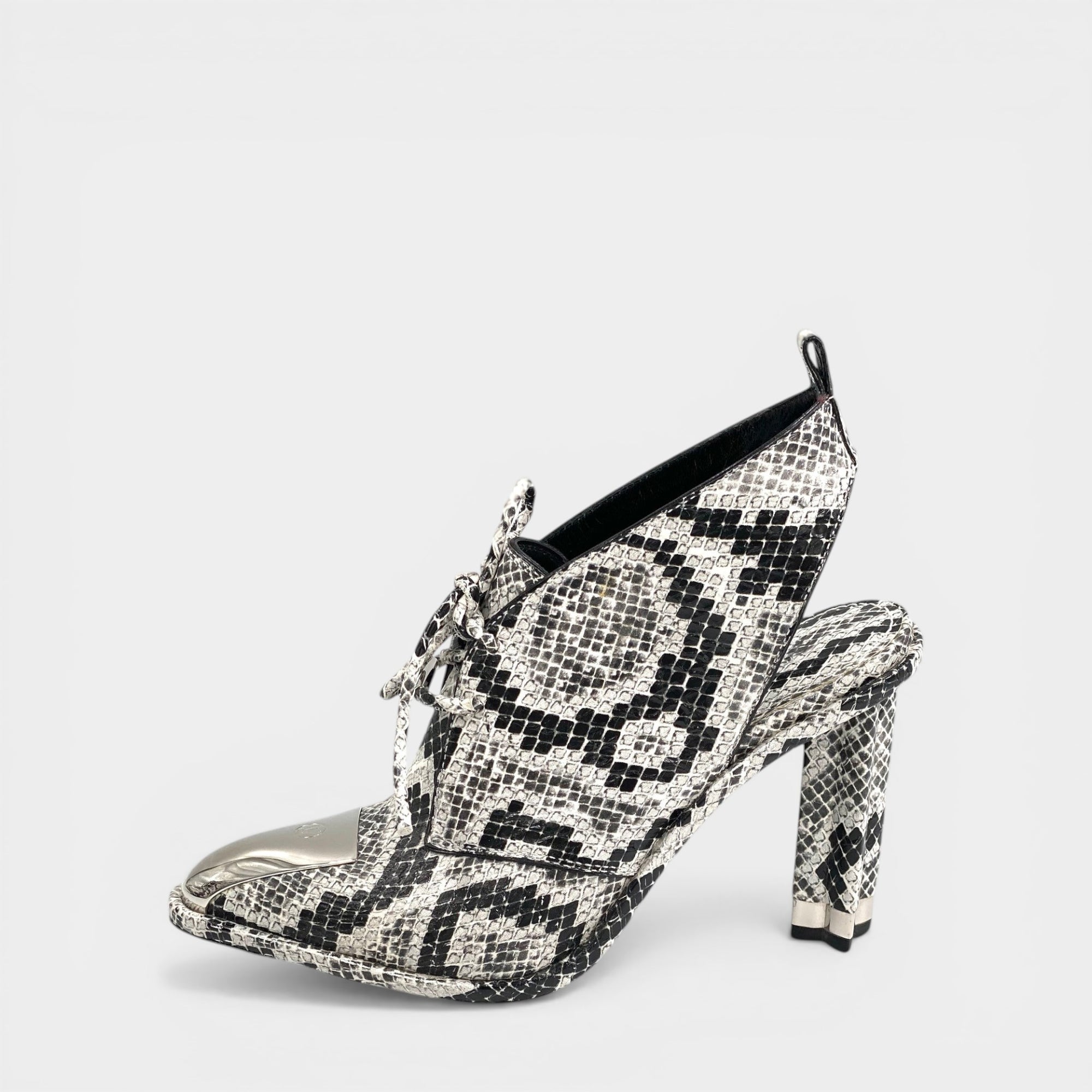 Louis Vuitton Pumps Limited edition Python