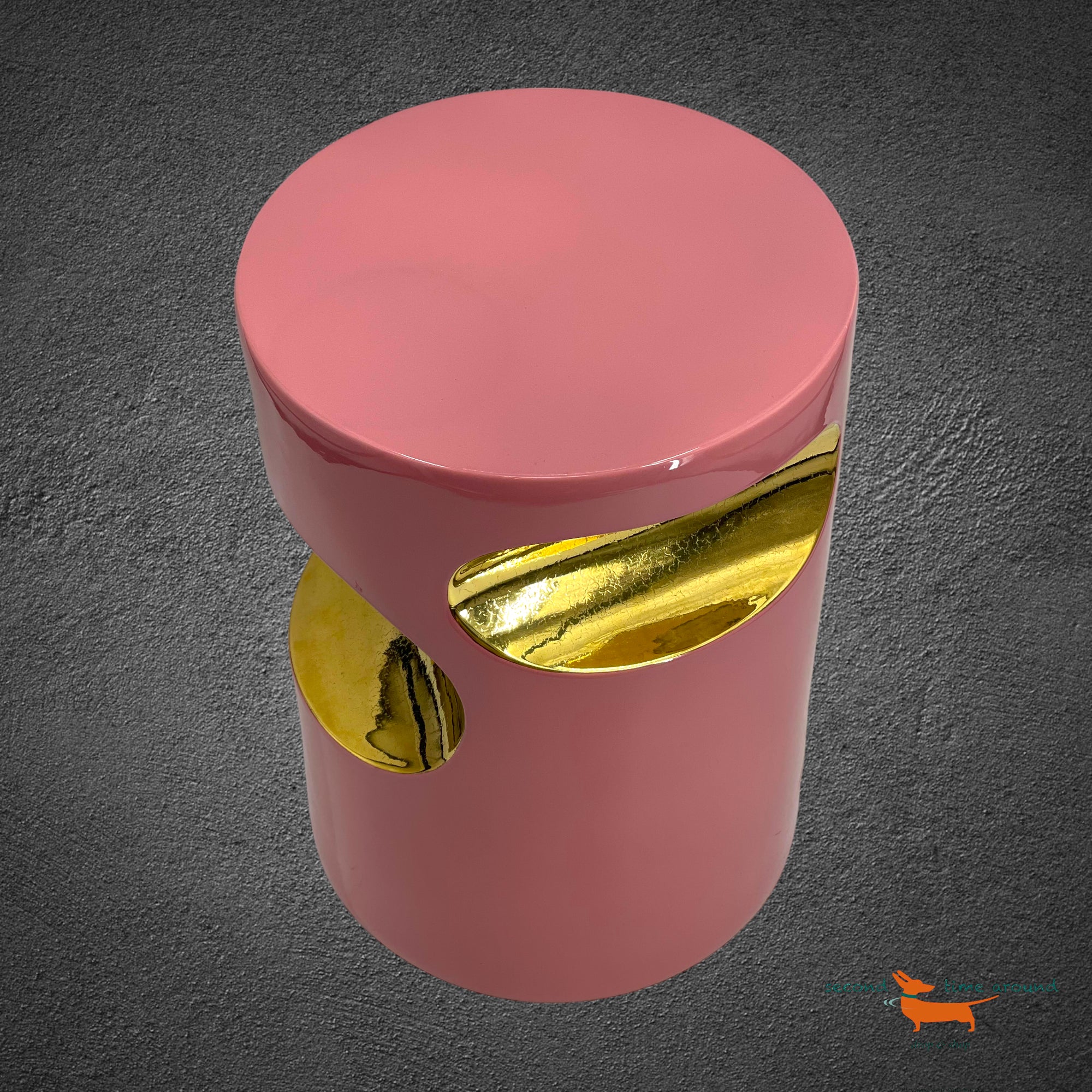 Fétiche Side Table made by Hervé Langlais of Enameled Ceramic and 28K gold in Pink