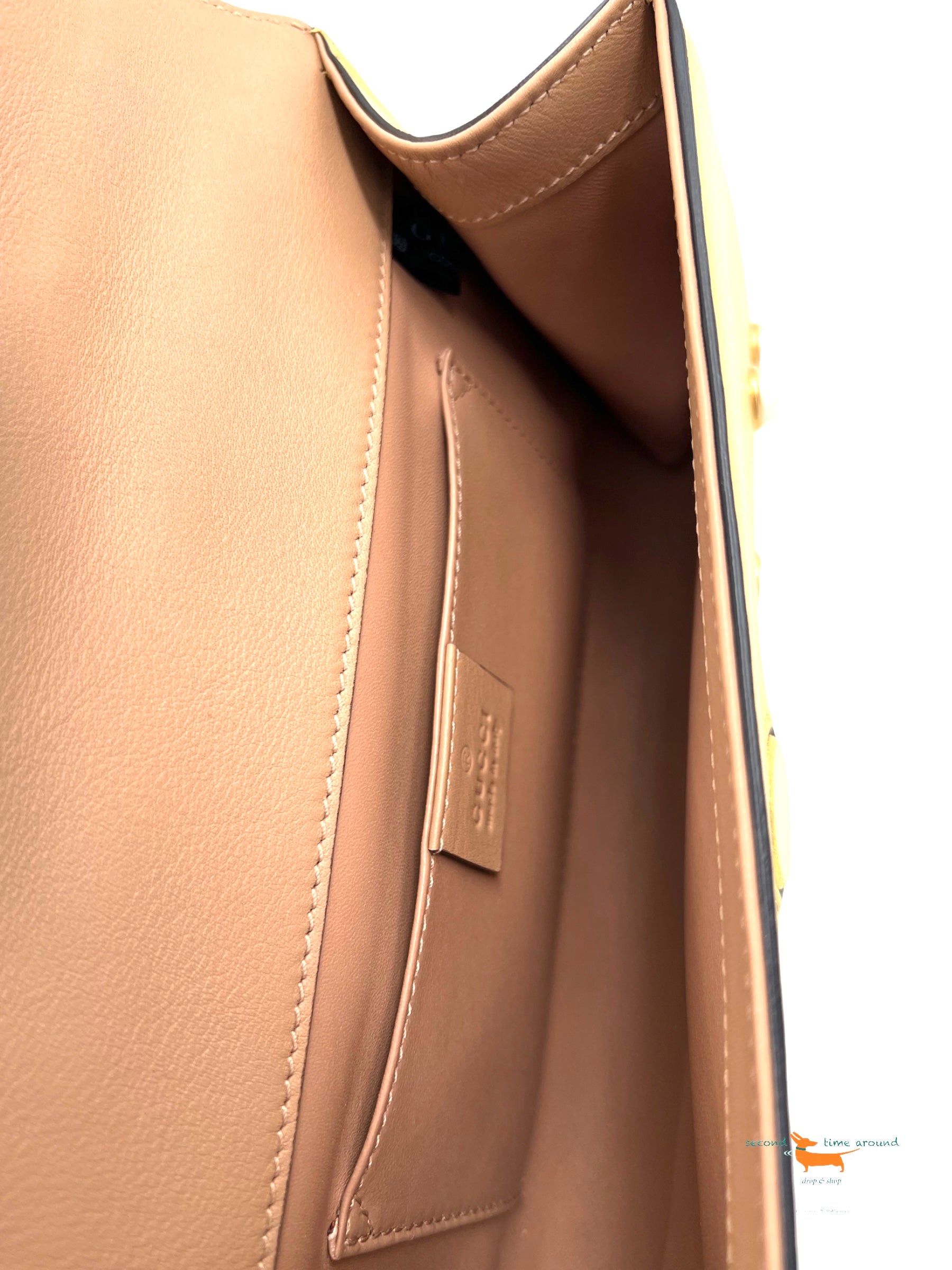 Gucci Broadway Clutch aus Leder in Metallic-Optik mit Kunstperlenverzierung