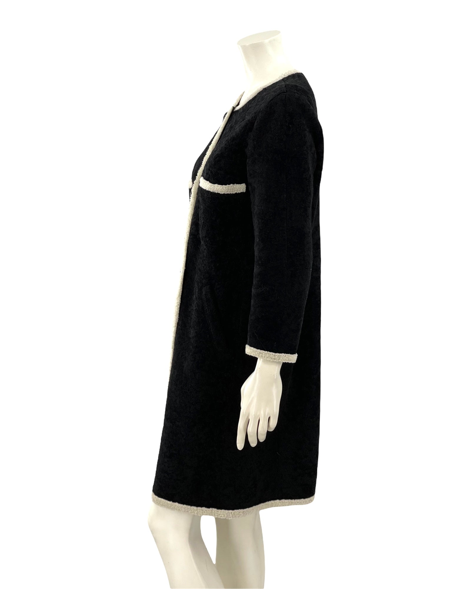 Chanel Lammfell Mantel