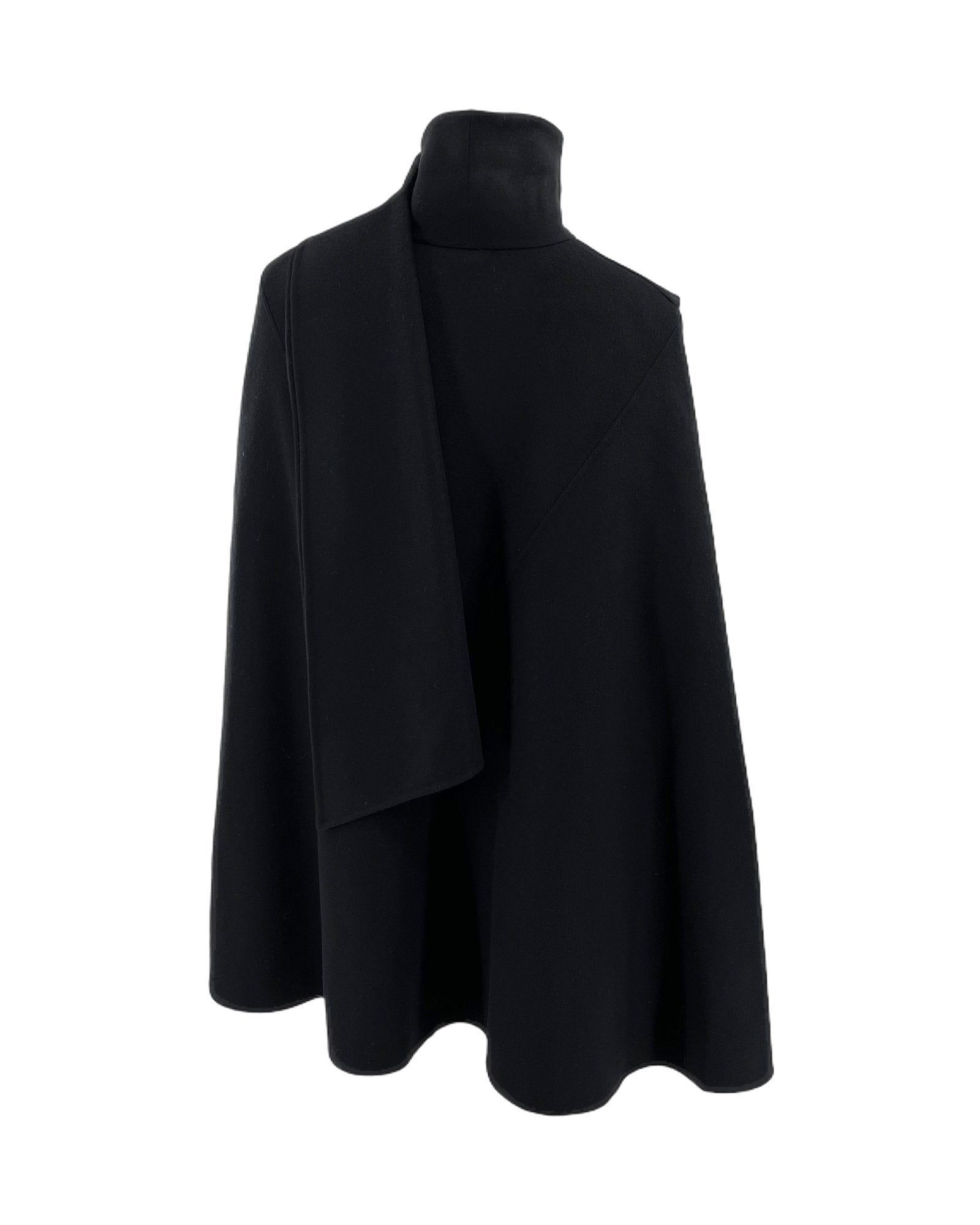 Valentino Cape
