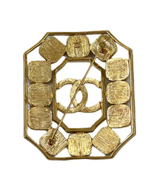 Chanel Brosche