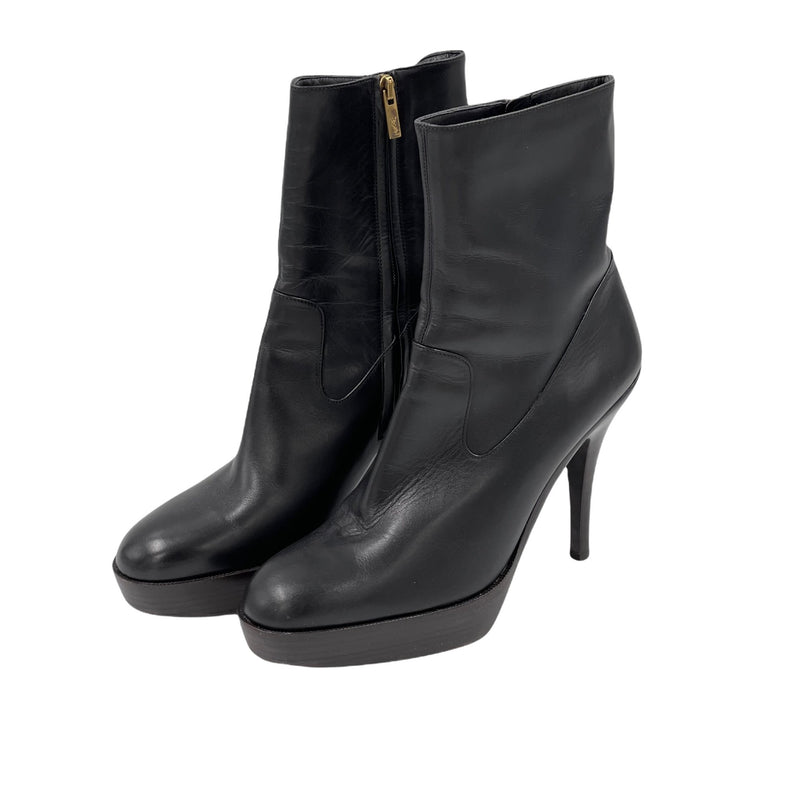 Yves Saint Laurent Boots