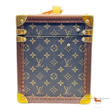 Louis Vuitton Beauty Case Monogram Canvas, Leder, goldfarbenes Metall